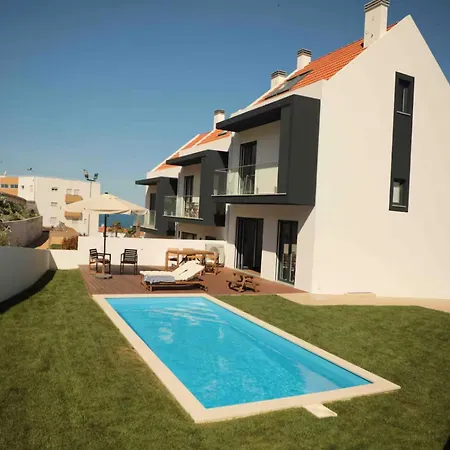 With Private Garden Villa Ericeira